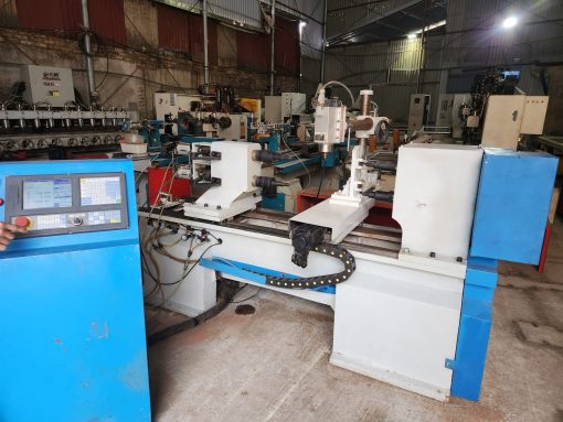 máy tiện cnc 2 đầu khắc hoa văn