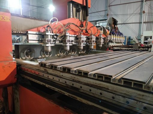 Máy đục tượng gỗ CNC 6 đầu kết hợp đục phẳng