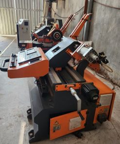 Máy CNC tiện gỗ - đưa phôi tự động