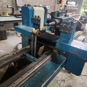 Giao máy tiện CNC cosen 2 dao - máy tiện CNC là công cụ không thể thiếu của xưởng tiện gỗ